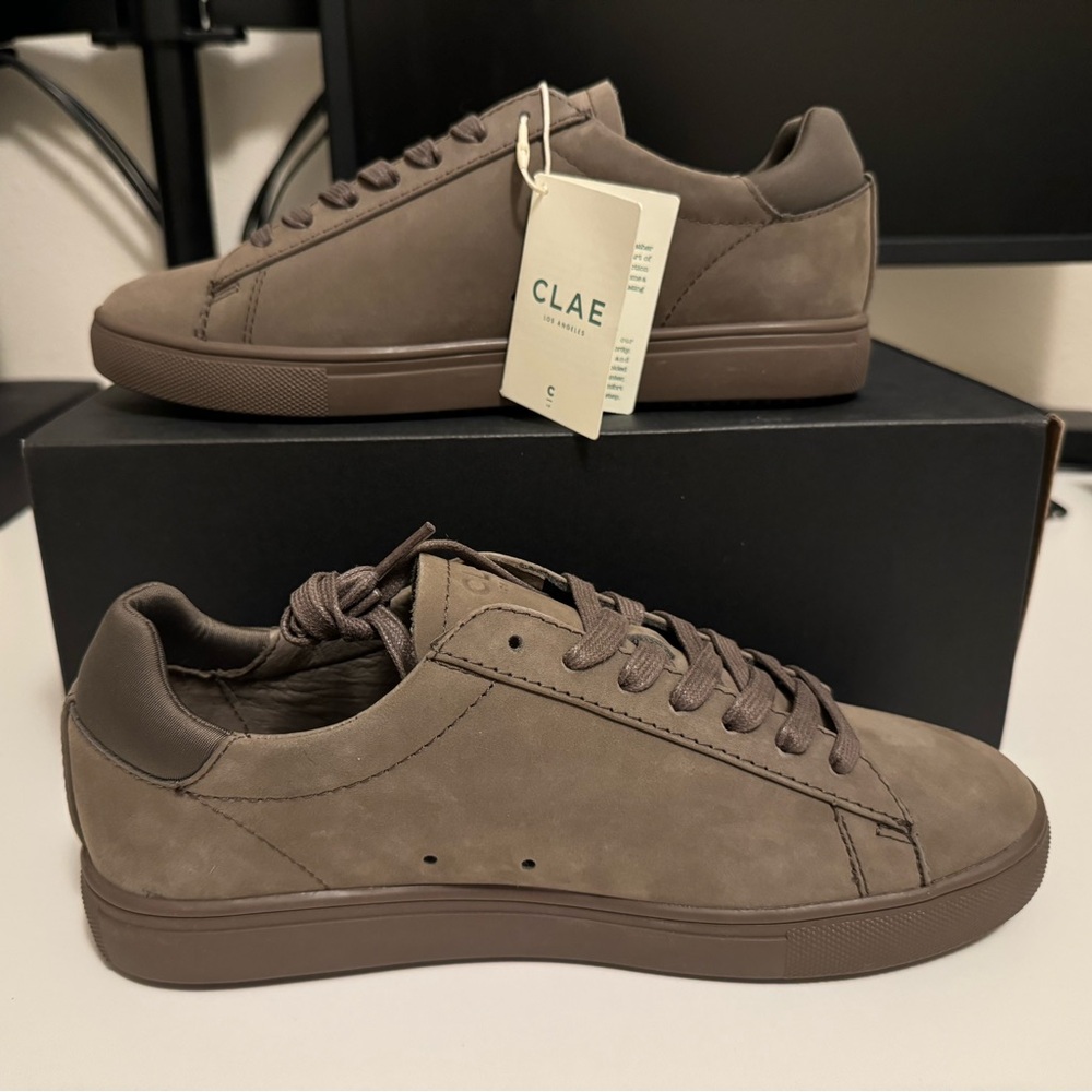 Clae BRADLEY "TONAL" Café Nubuck Leather Low Top Sneakers Shoes Size 7